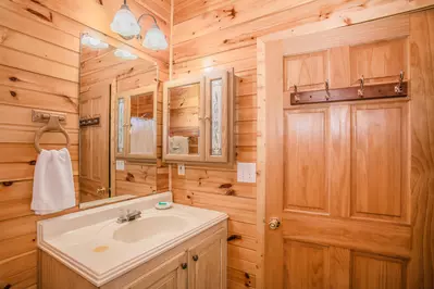 Bear Mountain Getaway 16
