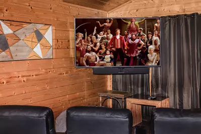 Majestic Mountain Lodge 8