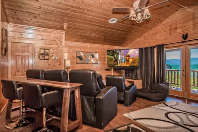 Majestic Mountain Lodge 9