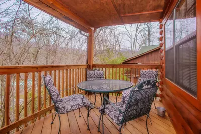Dancing Bears Den 14
