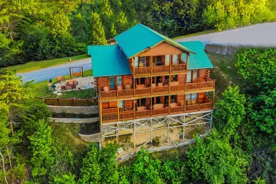 Majestic Mountain Lodge 7