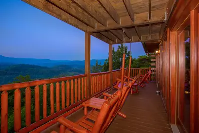 Majestic Mountain Lodge 51