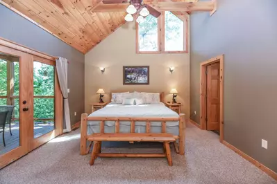 Mountain Valley Hideaway 16