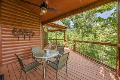 Mountain Valley Hideaway 28