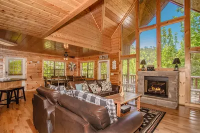 Smoky Ridge Lodge 11