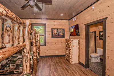 Smoky Mountain Retreat 30