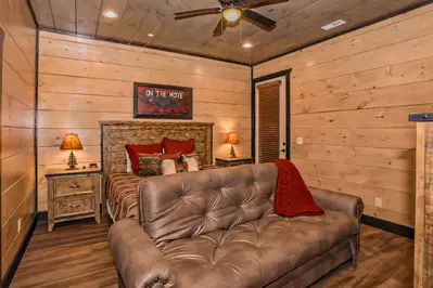 Smoky Mountain Retreat 35
