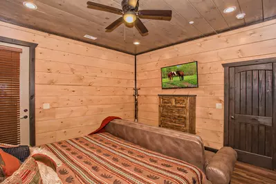 Smoky Mountain Retreat 36