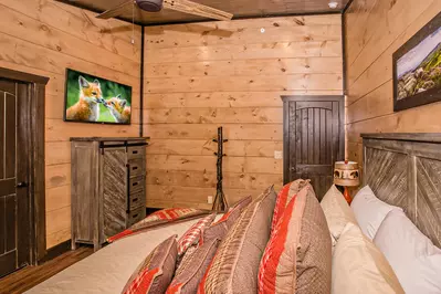 Smoky Mountain Retreat 55