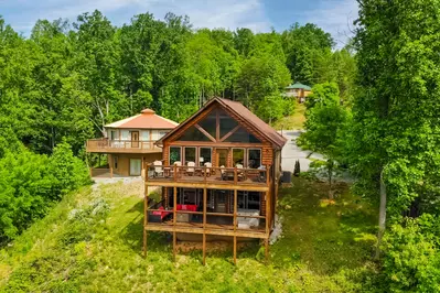 A Beautiful Gatlinburg Dream 32