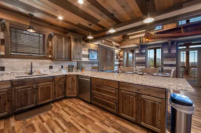 Alpine Mountain Lodge 13