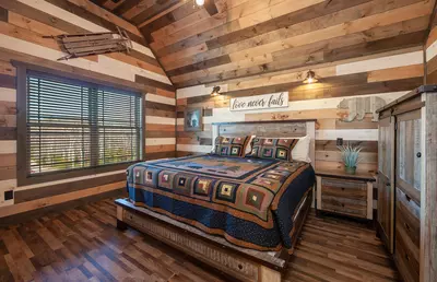 Alpine Mountain Lodge 32