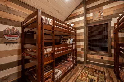 Alpine Mountain Lodge 42