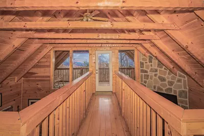 Hilltop Bearadise 26