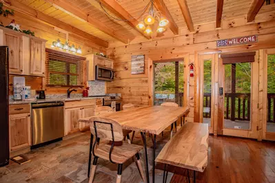 Majestic Splendor Lodge 10