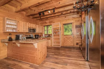 Creekside Getaway 7