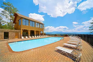 Leconte Loft 38