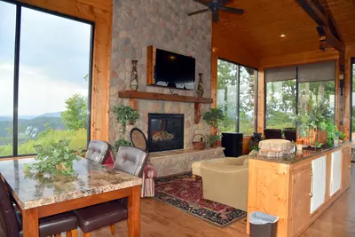 Leconte Loft 49