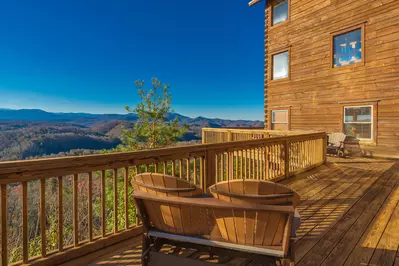 Pinnacle View Lodge 104