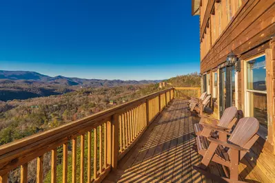 Pinnacle View Lodge 105
