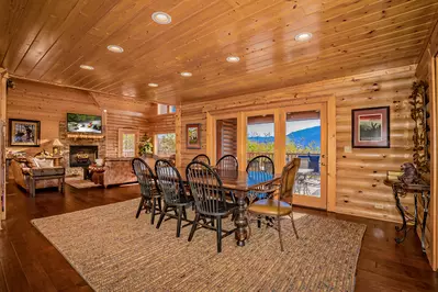 Smoky Peak Lodge 14