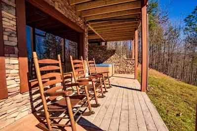 Smoky Peak Lodge 48