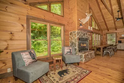 The Grand Cedar Hideaway 7