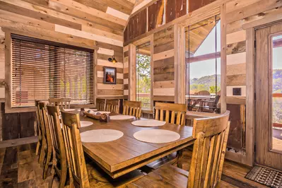 Cave Mountain Lodge 24