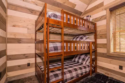 Cave Mountain Lodge 56