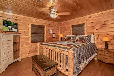 Country Cabin in the City 14