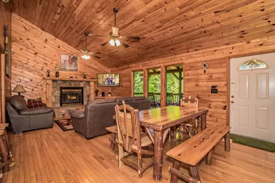 Hickory Hollow Retreat 8