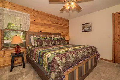 Hickory Hollow Retreat 15