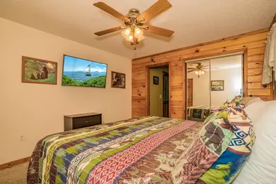 Hickory Hollow Retreat 16