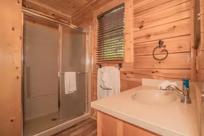 Paradise Point 25