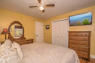 Southern Treasure 12