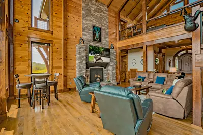 Adventure Lodge at Laurel Cove 12