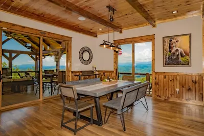 Adventure Lodge at Laurel Cove 17