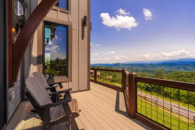 Adventure Lodge at Laurel Cove 30