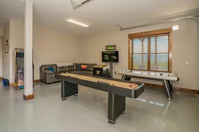 Adventure Lodge at Laurel Cove 61