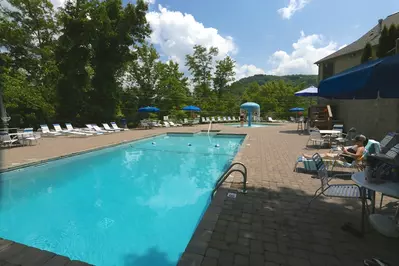 Chateau Sur Lamont 48