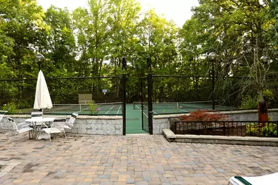 Chateau Sur Lamont 56