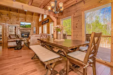 Chubby Bear Lodge 13