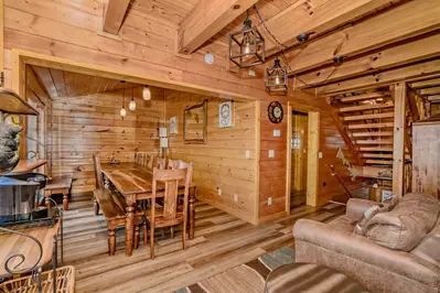 Majestic Mountain Lodge 16