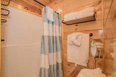 Majestic Mountain Lodge 21