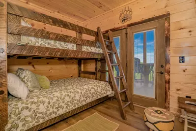 Rustic Mountain View 13