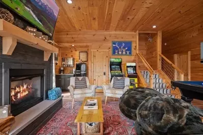 Serendipity Lodge @ Walden's Ridge 32