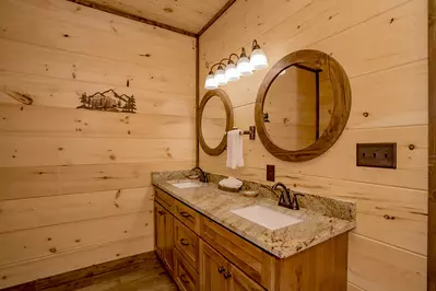Grouse Mountain Lodge 29