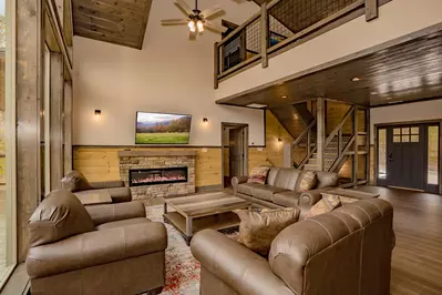 Luxe Retreat of the Smokies 12