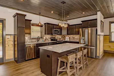 Luxe Retreat of the Smokies 14