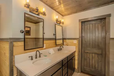 Luxe Retreat of the Smokies 33